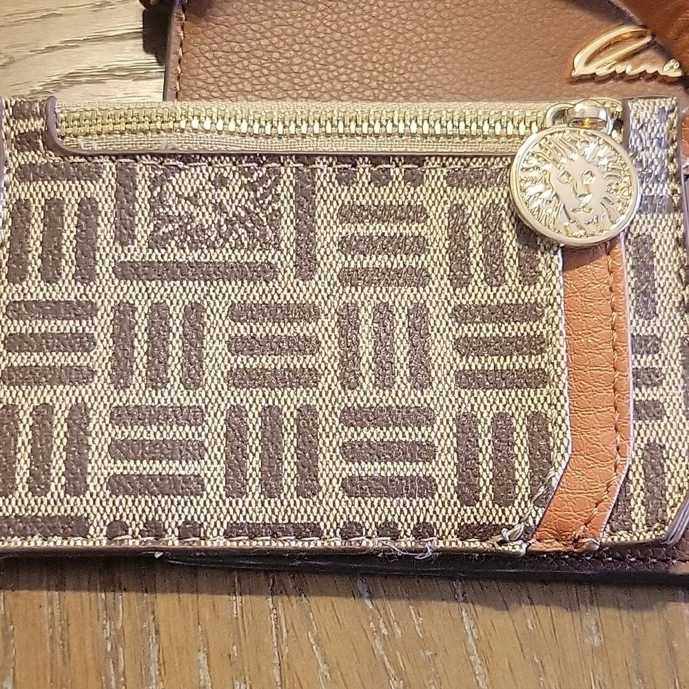 Anne Klein Set Brown Wristlet and Patterned Card Holder like new zip close